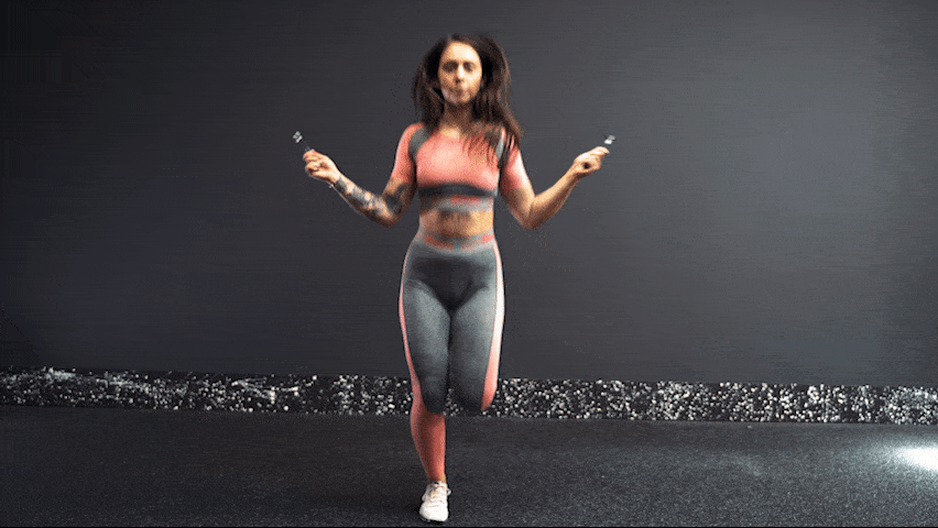 Kako pravilno izvoditi naizmjenično dodirivanje stražnjice nogama (Butt Kicks)? Kako pravilno izvoditi naizmjenično dodirivanje stražnjice nogama (Butt Kicks)?