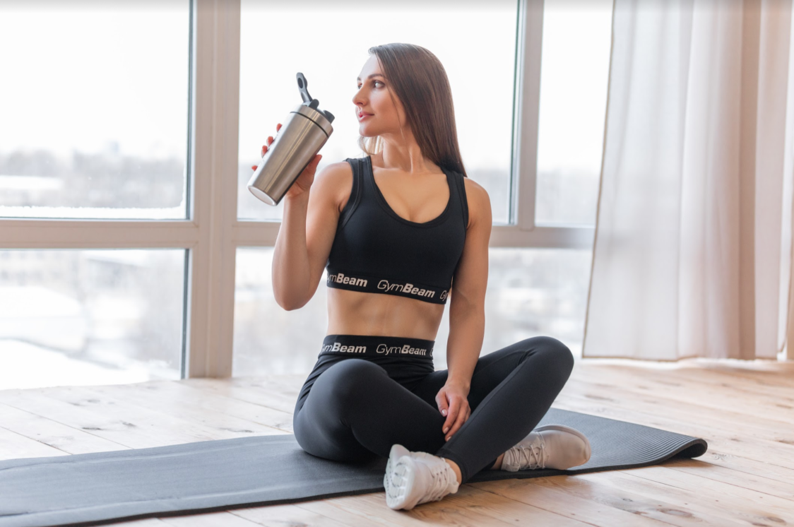 U nastojanju da smršavite, nemojte piti svoje kalorije i bazirajte svoj unos tekućine na vodi U nastojanju da smršavite, nemojte piti svoje kalorije i bazirajte svoj unos tekućine na vodi