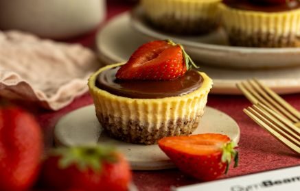 Fitness recept: Mini cheesecakeovi s čokoladnim preljevom