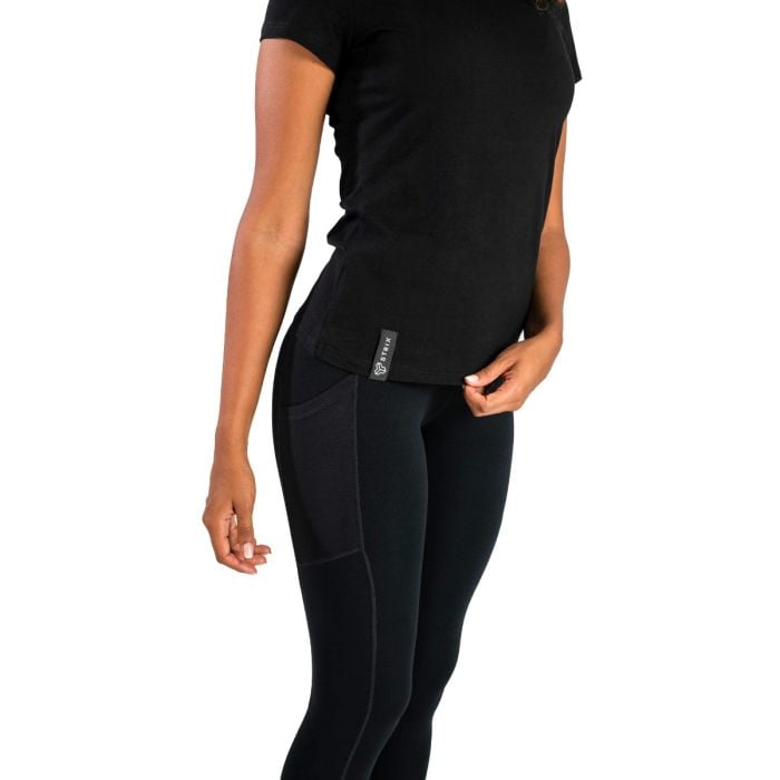 Women‘s Essential Tee Black - STRIX XL