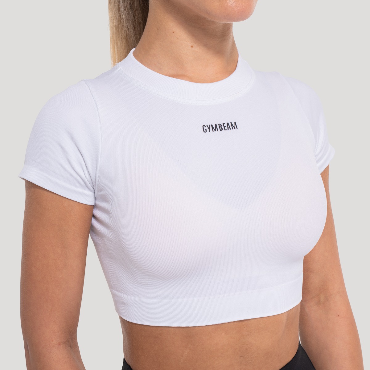 Ženski crop top Flow White – GymBeam