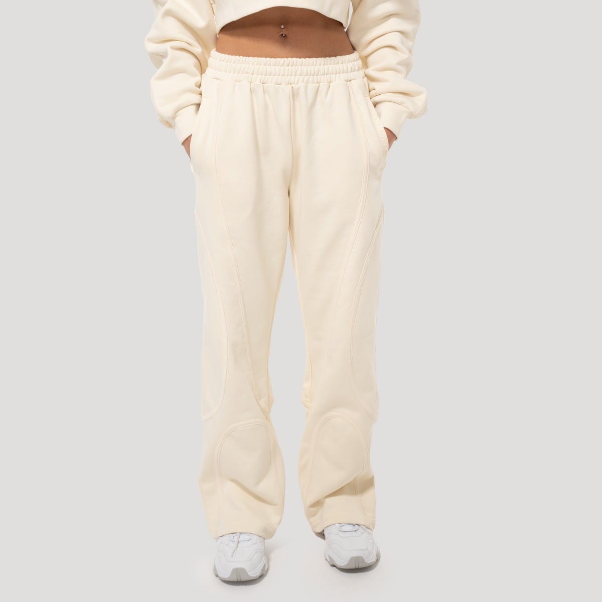 Women‘s Mochi Sweatpants Cream - GymBeam
