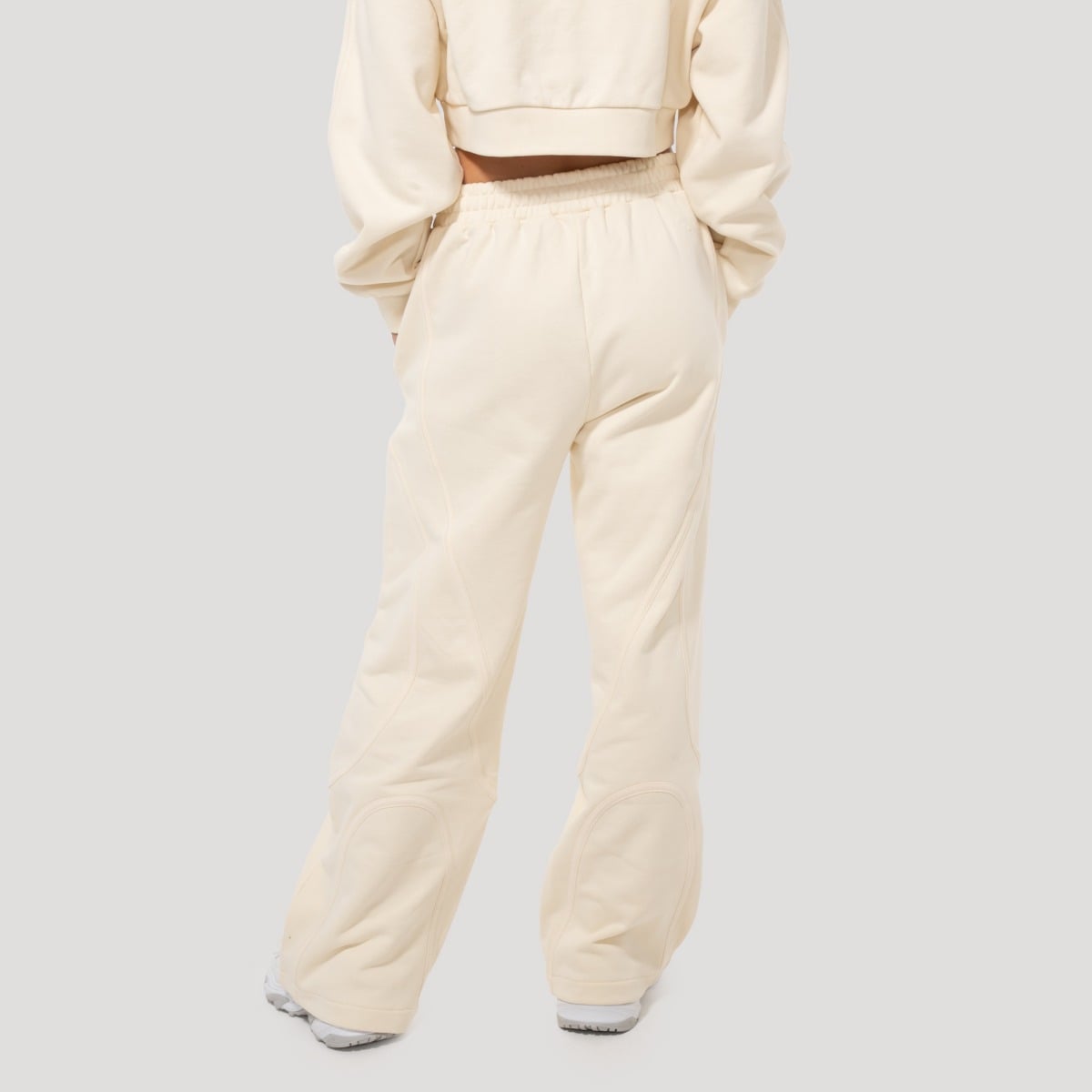 Women‘s Mochi Sweatpants Cream - GymBeam